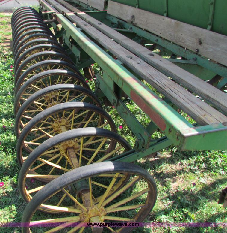 image for item B7239 (2) John Deere EZ101 drills