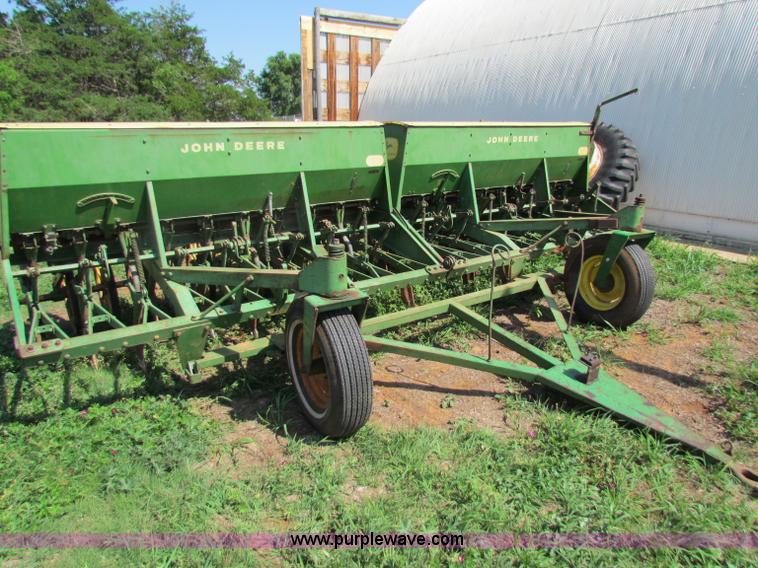 image for item B7239 (2) John Deere EZ101 drills