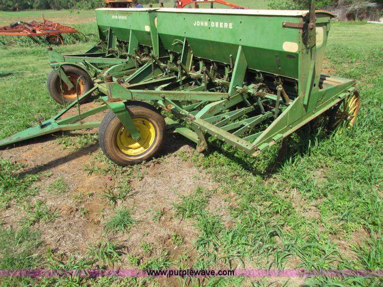 image for item B7239 (2) John Deere EZ101 drills