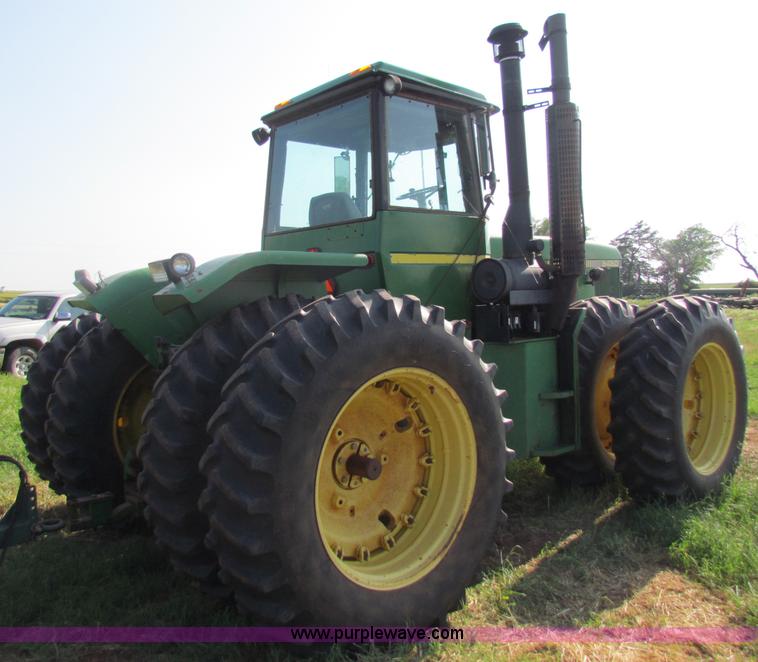 image for item B7247 1984 John Deere 8450 4WD tractor