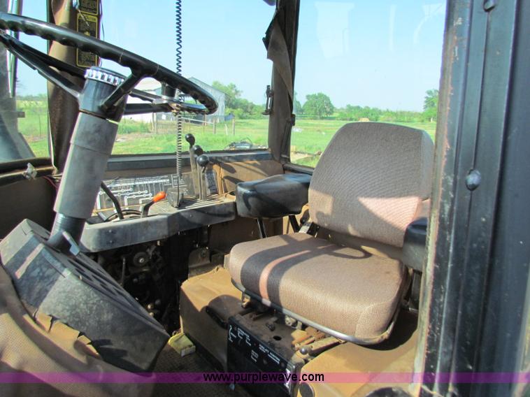image for item B7247 1984 John Deere 8450 4WD tractor