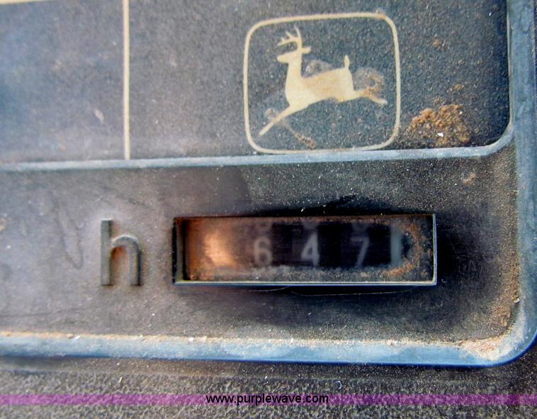 image for item B7247 1984 John Deere 8450 4WD tractor