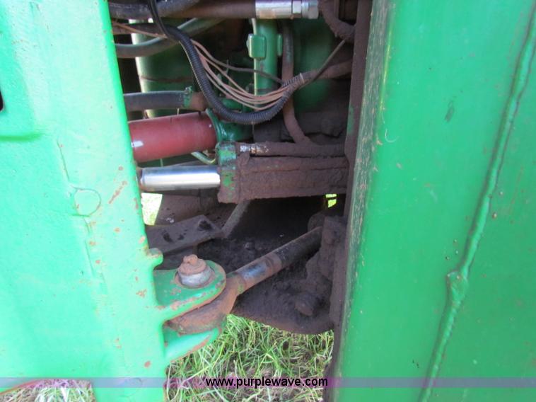 image for item B7247 1984 John Deere 8450 4WD tractor