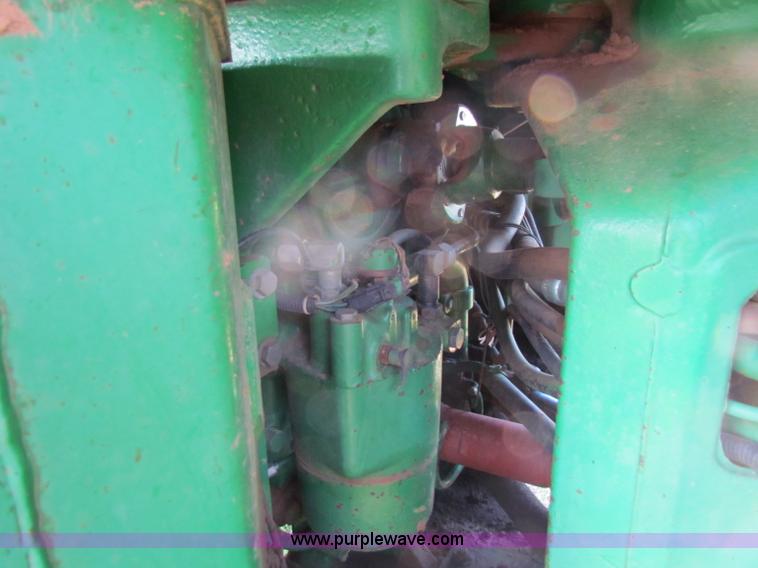 image for item B7247 1984 John Deere 8450 4WD tractor