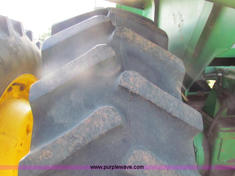 image for item B7247 1984 John Deere 8450 4WD tractor