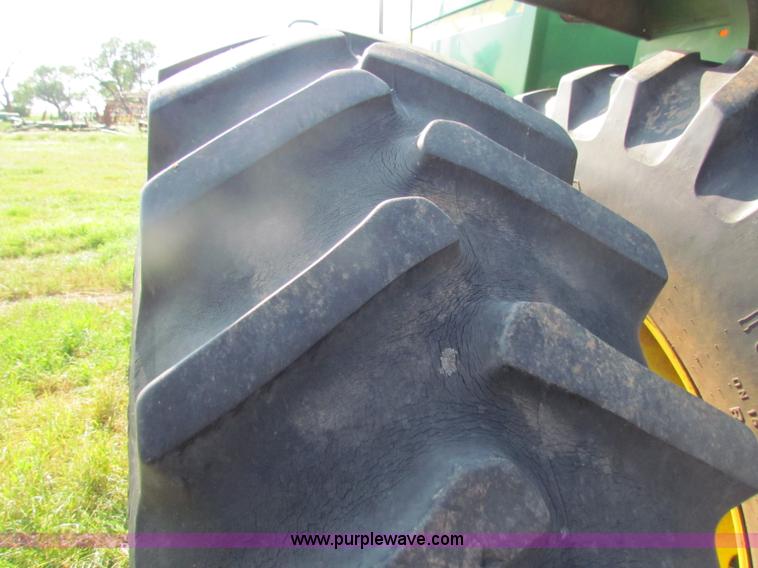 image for item B7247 1984 John Deere 8450 4WD tractor