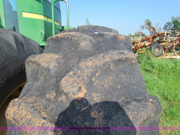 image for item B7247 1984 John Deere 8450 4WD tractor