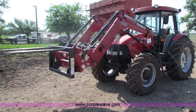 image for item B7248 2008 Case IH Farmall 95 MFWD tractor with loader