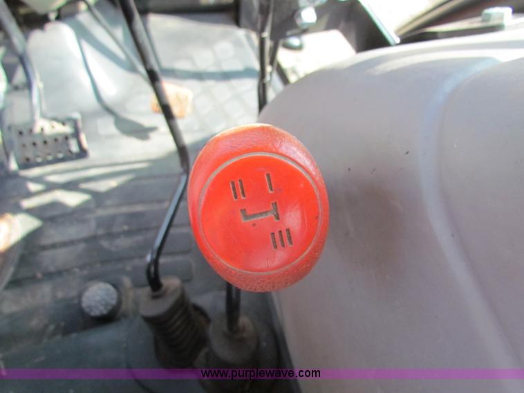 image for item B7248 2008 Case IH Farmall 95 MFWD tractor with loader