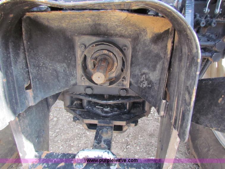 image for item B7248 2008 Case IH Farmall 95 MFWD tractor with loader