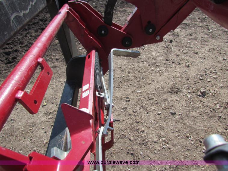 image for item B7248 2008 Case IH Farmall 95 MFWD tractor with loader