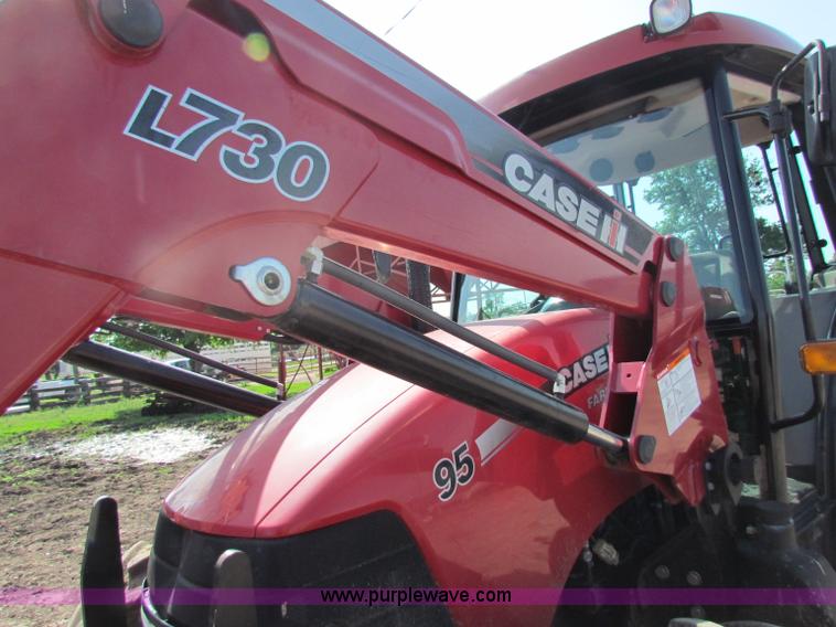 image for item B7248 2008 Case IH Farmall 95 MFWD tractor with loader
