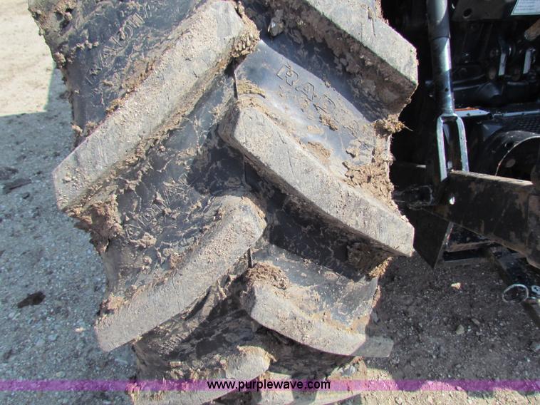 image for item B7248 2008 Case IH Farmall 95 MFWD tractor with loader