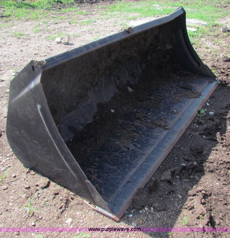 image for item B7248 2008 Case IH Farmall 95 MFWD tractor with loader