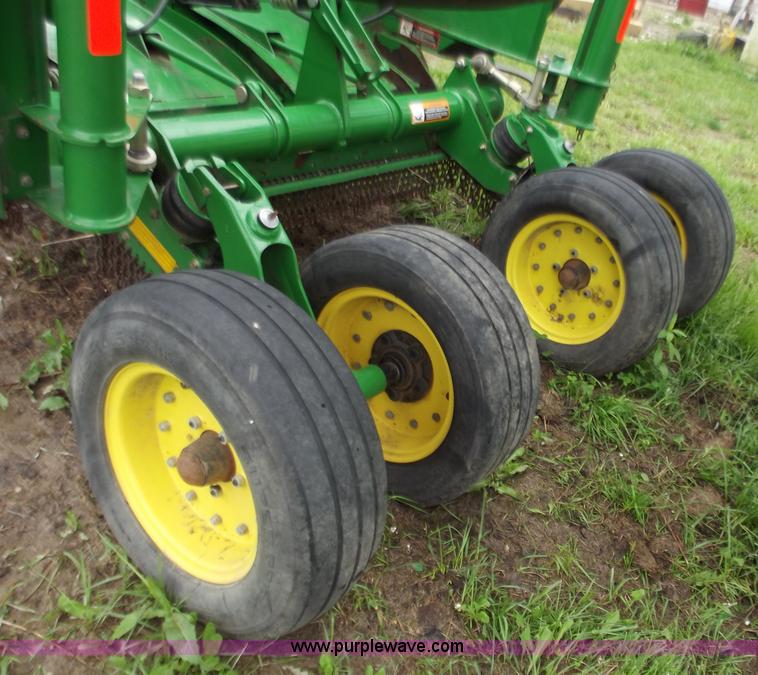 image for item C2093 2008 John Deere CX15 15' batwing mower