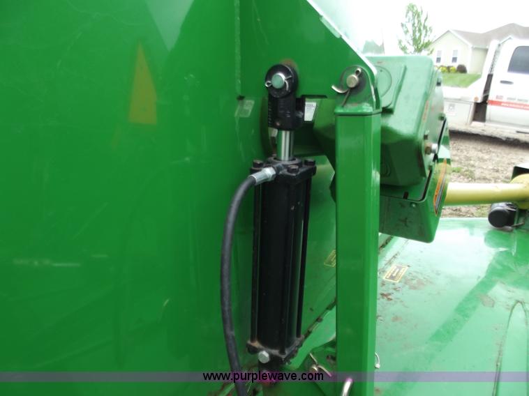 image for item C2093 2008 John Deere CX15 15' batwing mower