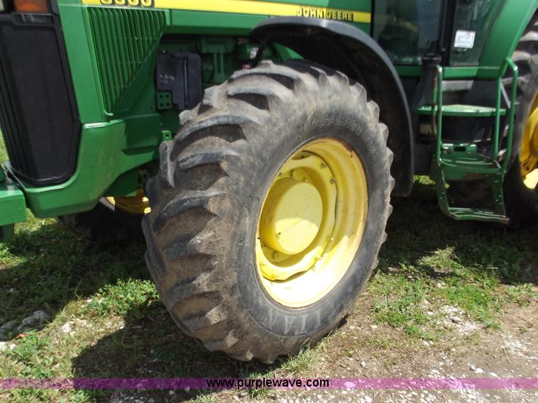 image for item C2095 1998 John Deere 8300 MFWD tractor