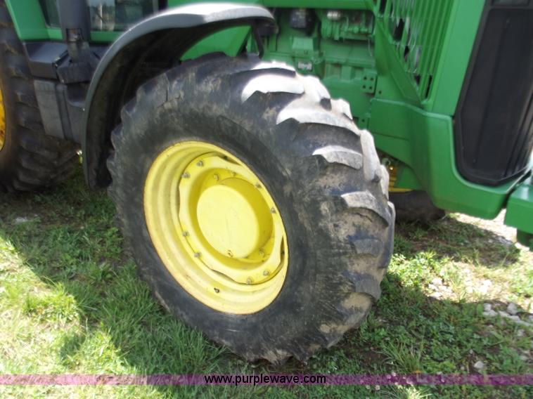 image for item C2095 1998 John Deere 8300 MFWD tractor