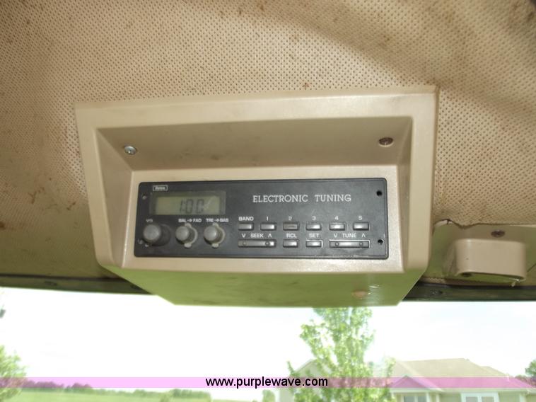 image for item C2095 1998 John Deere 8300 MFWD tractor