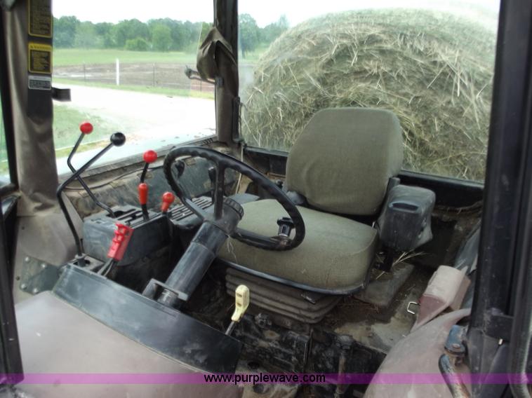 image for item C2096 1991 John Deere 2755 MFWD tractor with loader