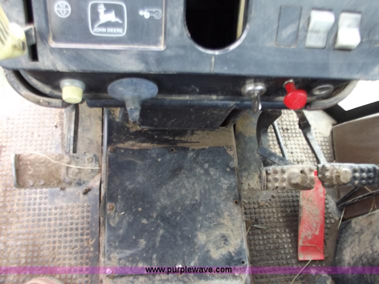 image for item C2096 1991 John Deere 2755 MFWD tractor with loader