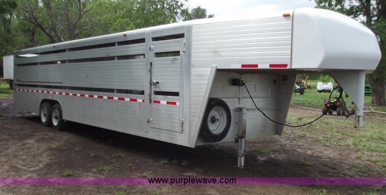 image for item C2098 2005 Hillsboro 32' aluminum stock trailer