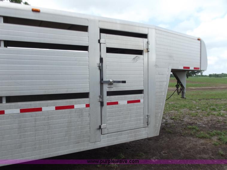image for item C2098 2005 Hillsboro 32' aluminum stock trailer