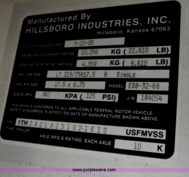 image for item C2098 2005 Hillsboro 32' aluminum stock trailer