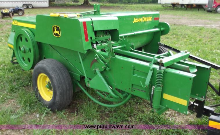 image for item C2106 2005 John Deere 348 square baler