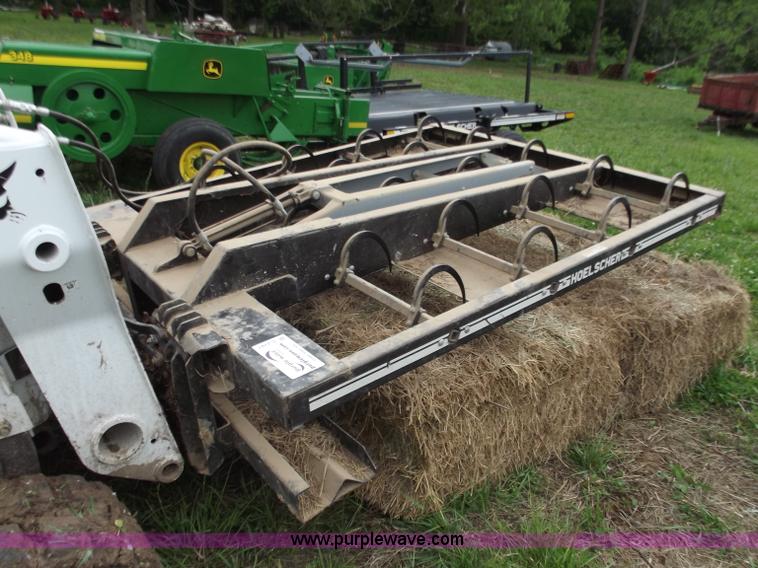 image for item C2107 Hoelscher 100 bale grapple