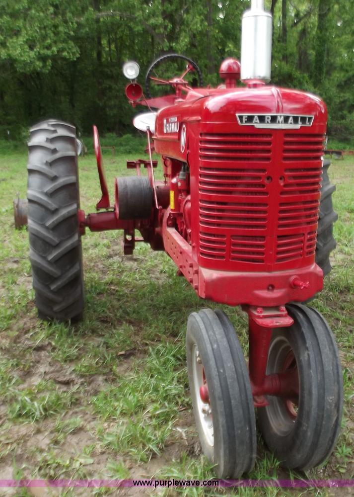 image for item C2108 Mccormick Farmall M tractor
