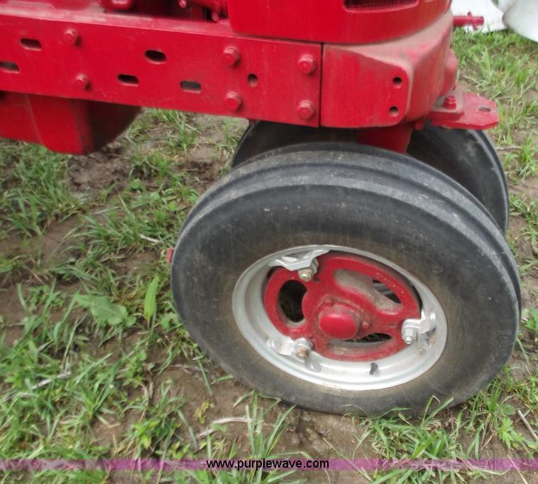 image for item C2108 Mccormick Farmall M tractor