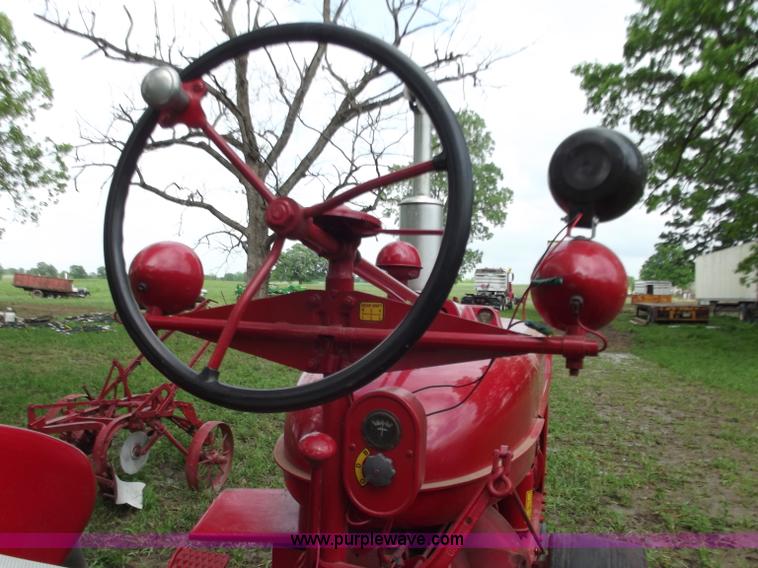 image for item C2108 Mccormick Farmall M tractor