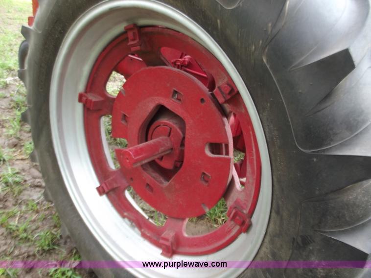 image for item C2108 Mccormick Farmall M tractor