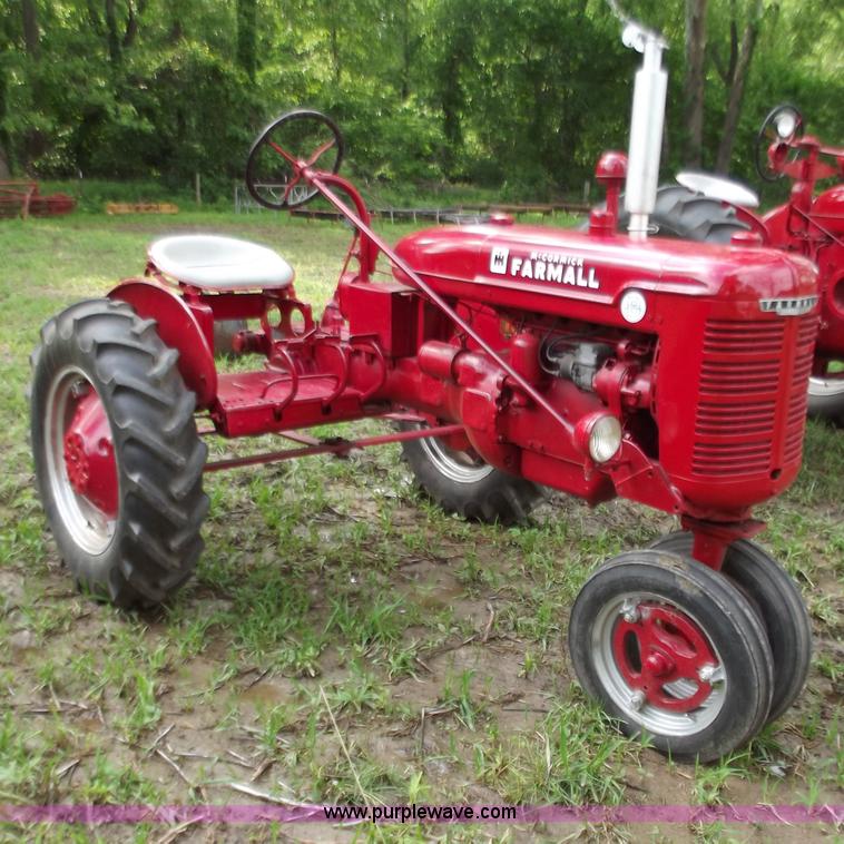 image for item C2109 Mccormick Farmall B Culti-Vision tractor