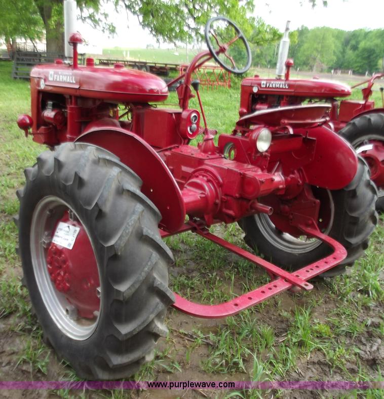 image for item C2109 Mccormick Farmall B Culti-Vision tractor