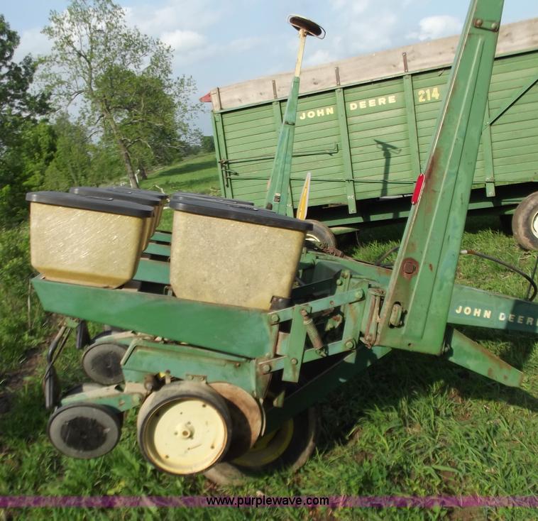 image for item C2111 John Deere 7000 four row planter