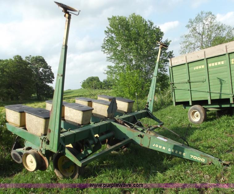 image for item C2111 John Deere 7000 four row planter