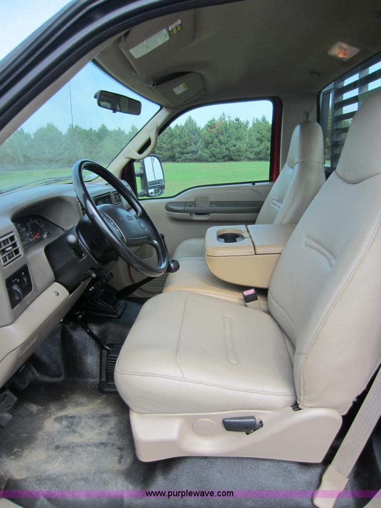 image for item C5496 2001 Ford F450 XL Super Duty flatbed pickup truck