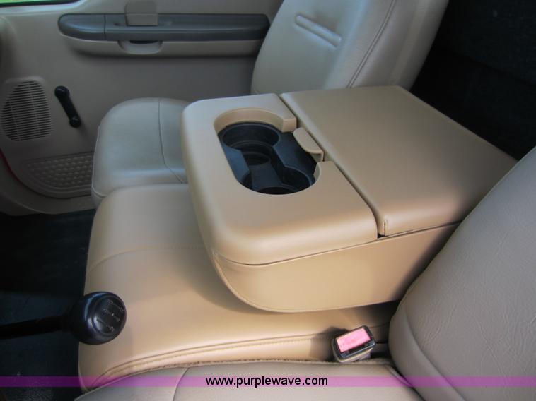 image for item C5496 2001 Ford F450 XL Super Duty flatbed pickup truck