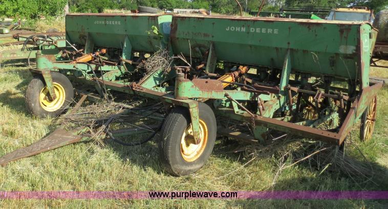 image for item C9695 John Deere 15' hoe drill