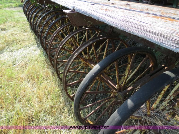 image for item C9695 John Deere 15' hoe drill