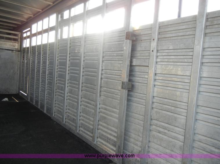 image for item D4060 2006 Liberty 20' gooseneck stock trailer