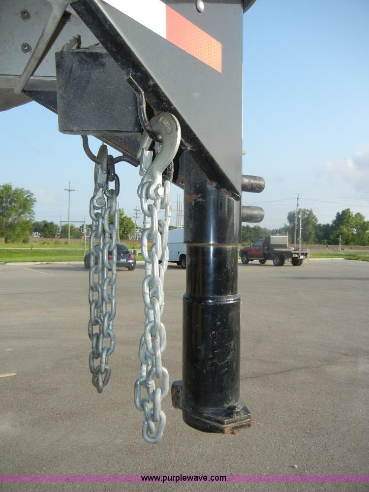 image for item D4060 2006 Liberty 20' gooseneck stock trailer