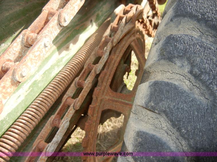 image for item D4071 John Deere L&M manure spreader