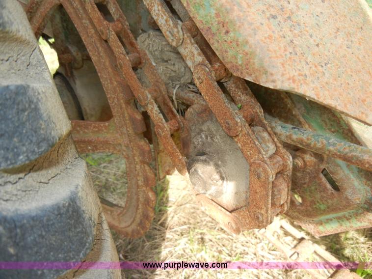 image for item D4071 John Deere L&M manure spreader