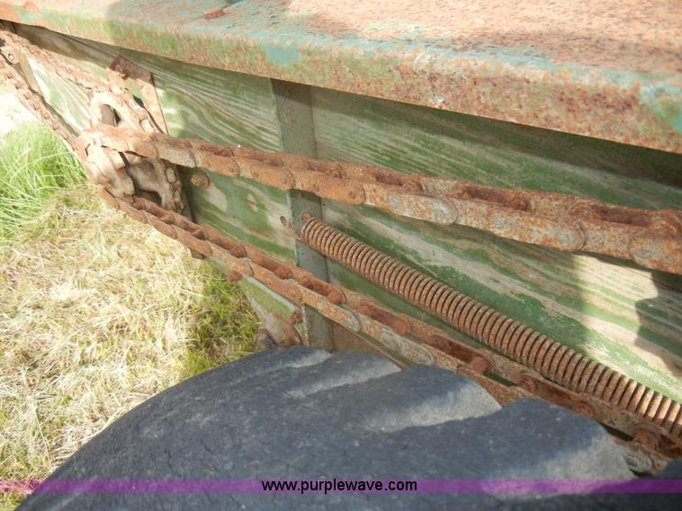 image for item D4071 John Deere L&M manure spreader