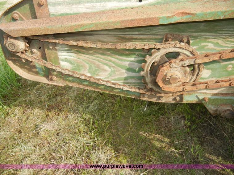 image for item D4071 John Deere L&M manure spreader