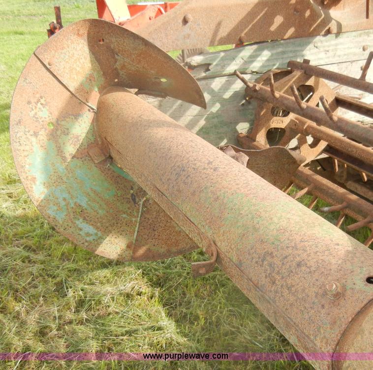 image for item D4071 John Deere L&M manure spreader
