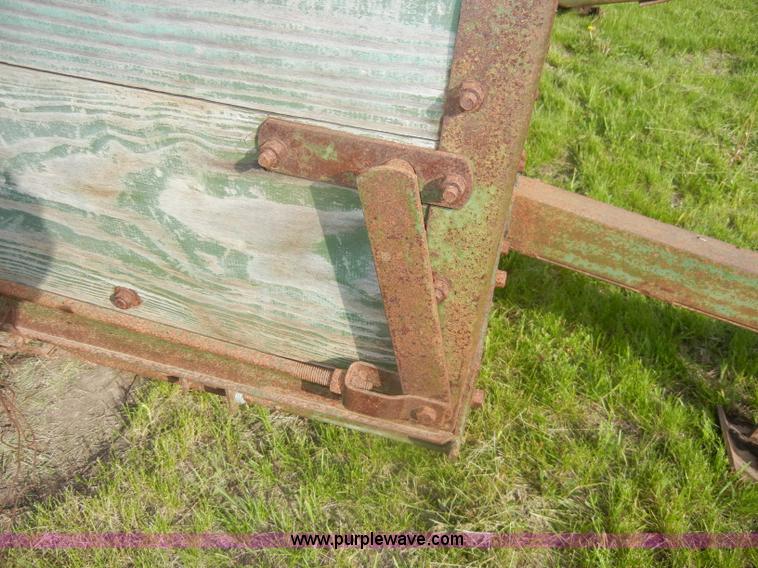 image for item D4071 John Deere L&M manure spreader